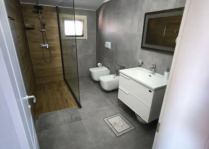 Albanian Traditions Legacy * Durrës